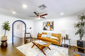 Heart of Houston Getaway